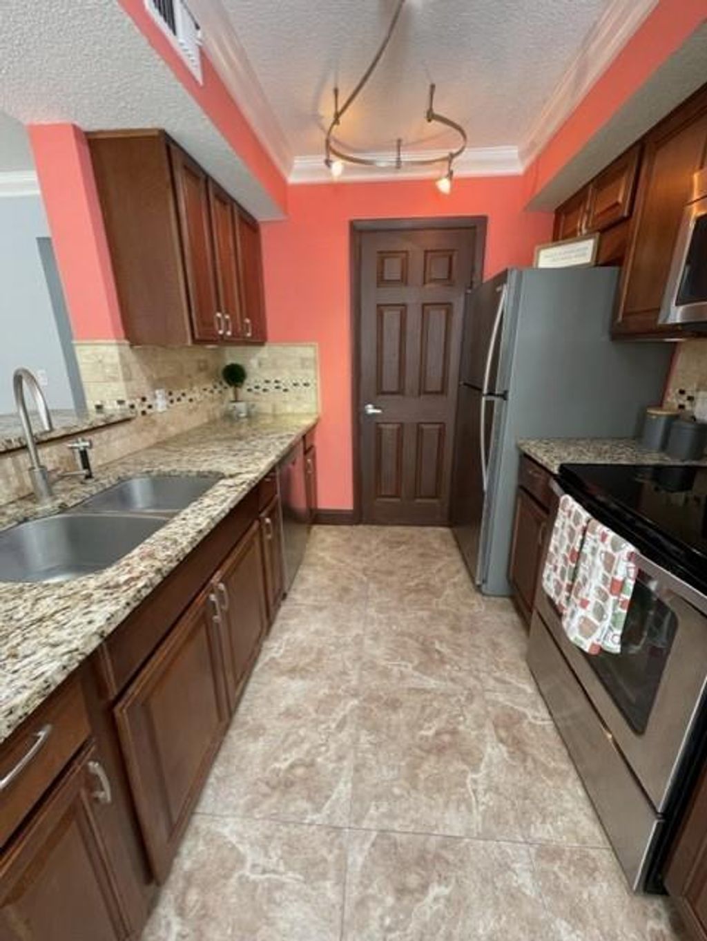 Photo of 815 W Boynton Beach Blvd #9-102, Boynton Beach, FL 33426 (MLS # F10386134)