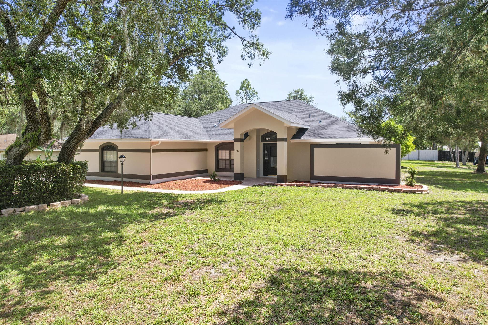 1931 S Campbell Point