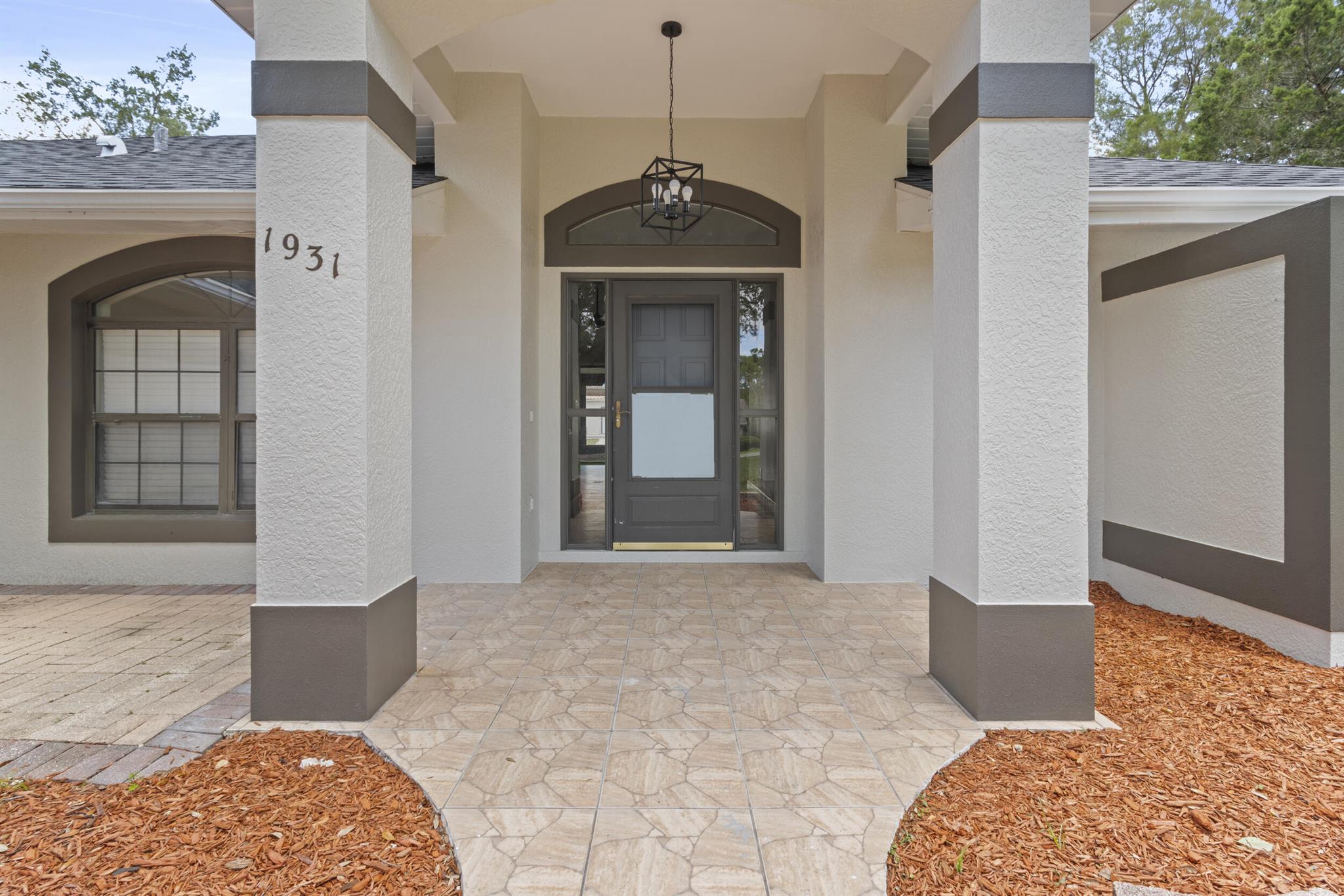 1931 S Campbell Point