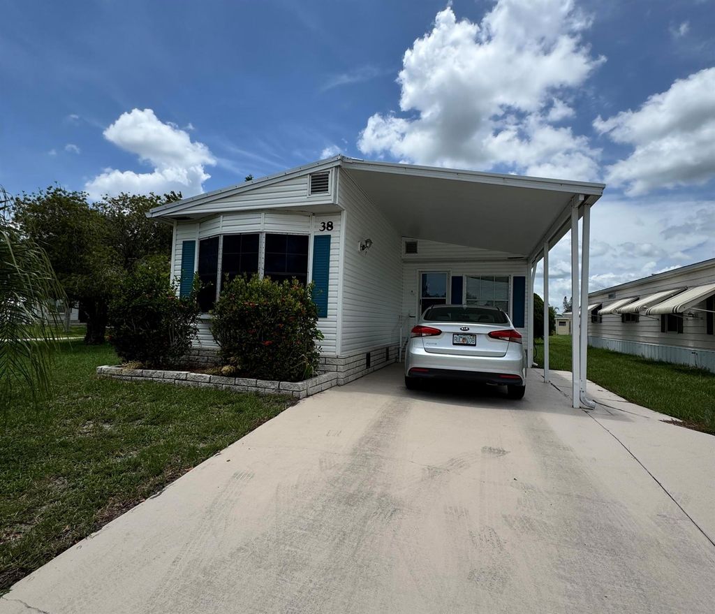 Photo of 38 Villa Blanca, Fort Pierce, FL 34951 (MLS # R11107057)