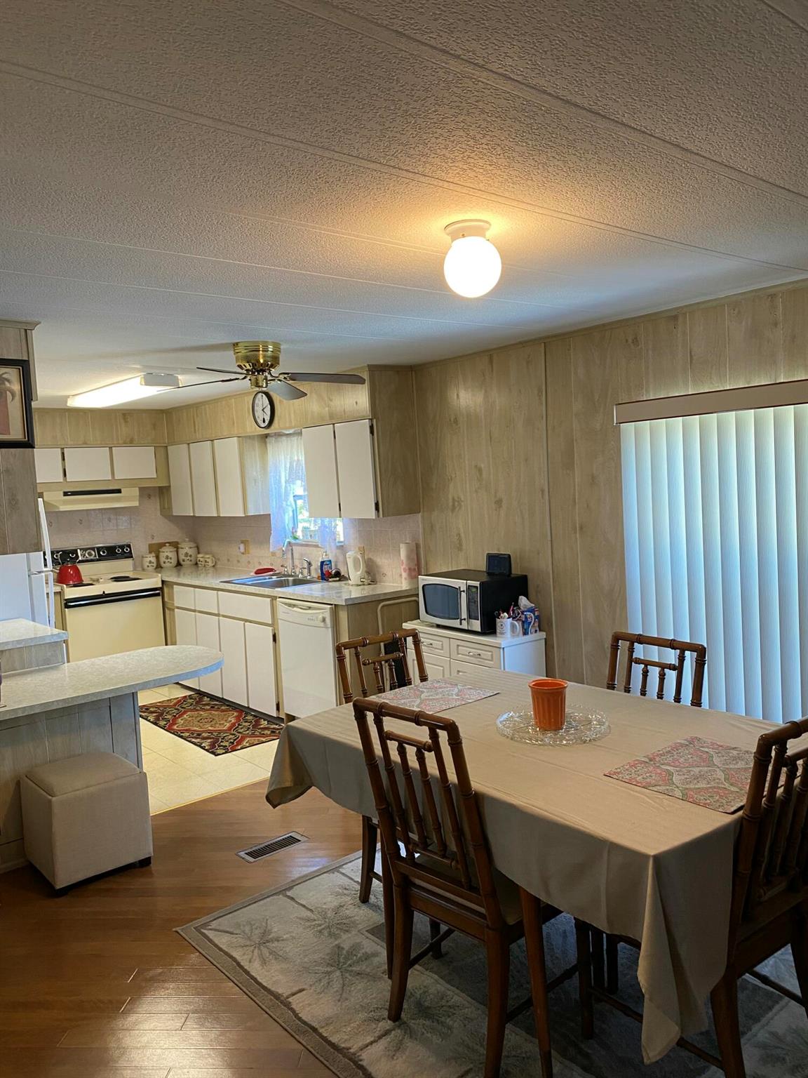 Spanish Lakes Country Clu - Residential
