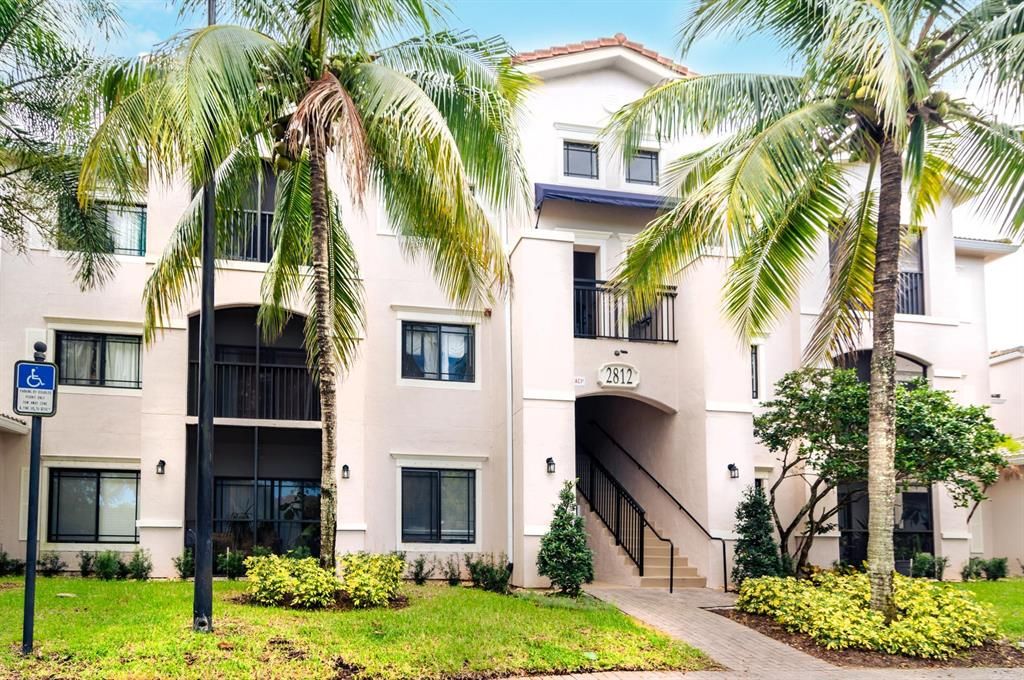 Photo of 2812 Grande Parkway #101, Palm Beach Gardens, FL 33410 (MLS # R10753090)