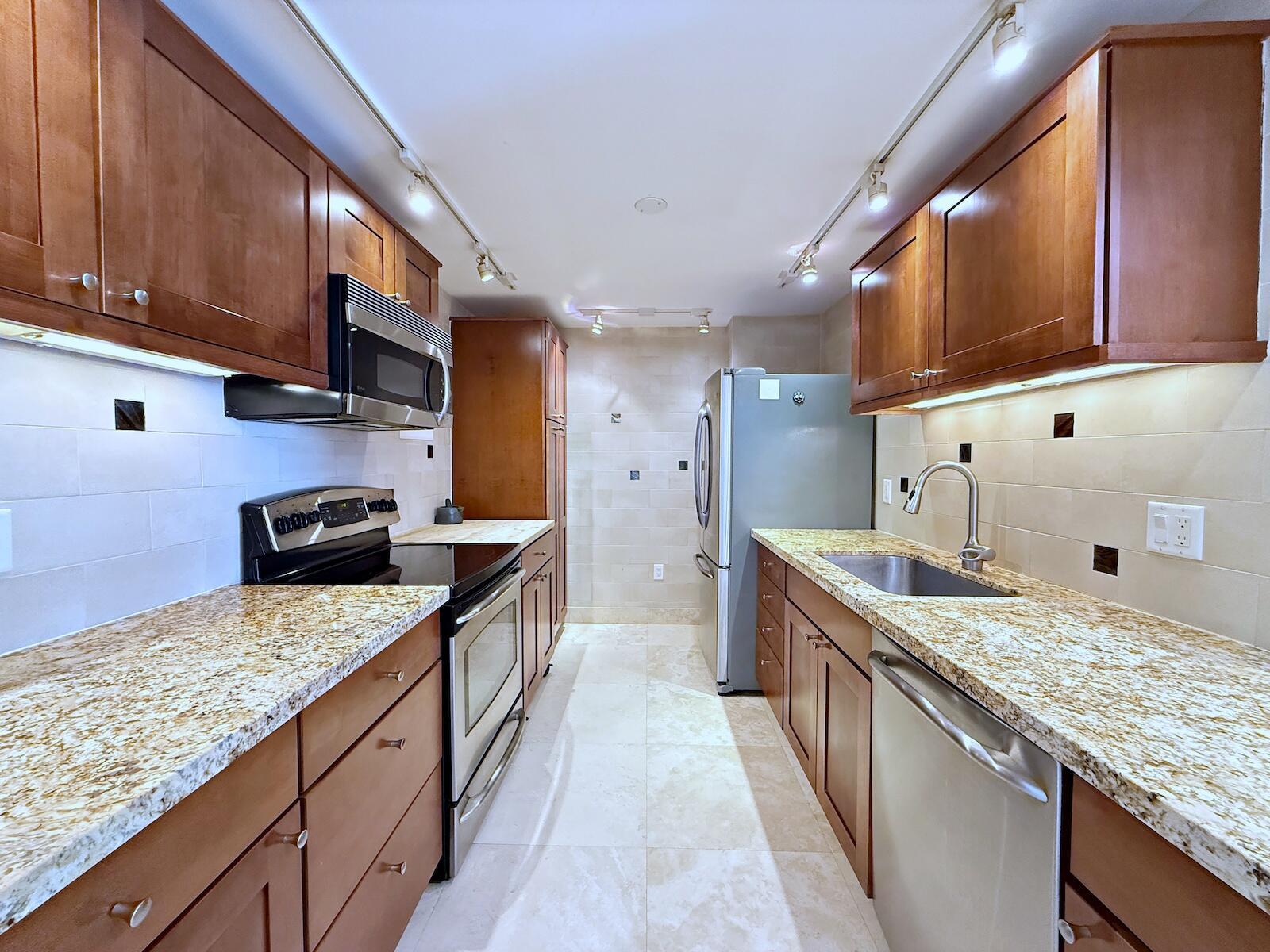 3546 S Ocean Boulevard 209