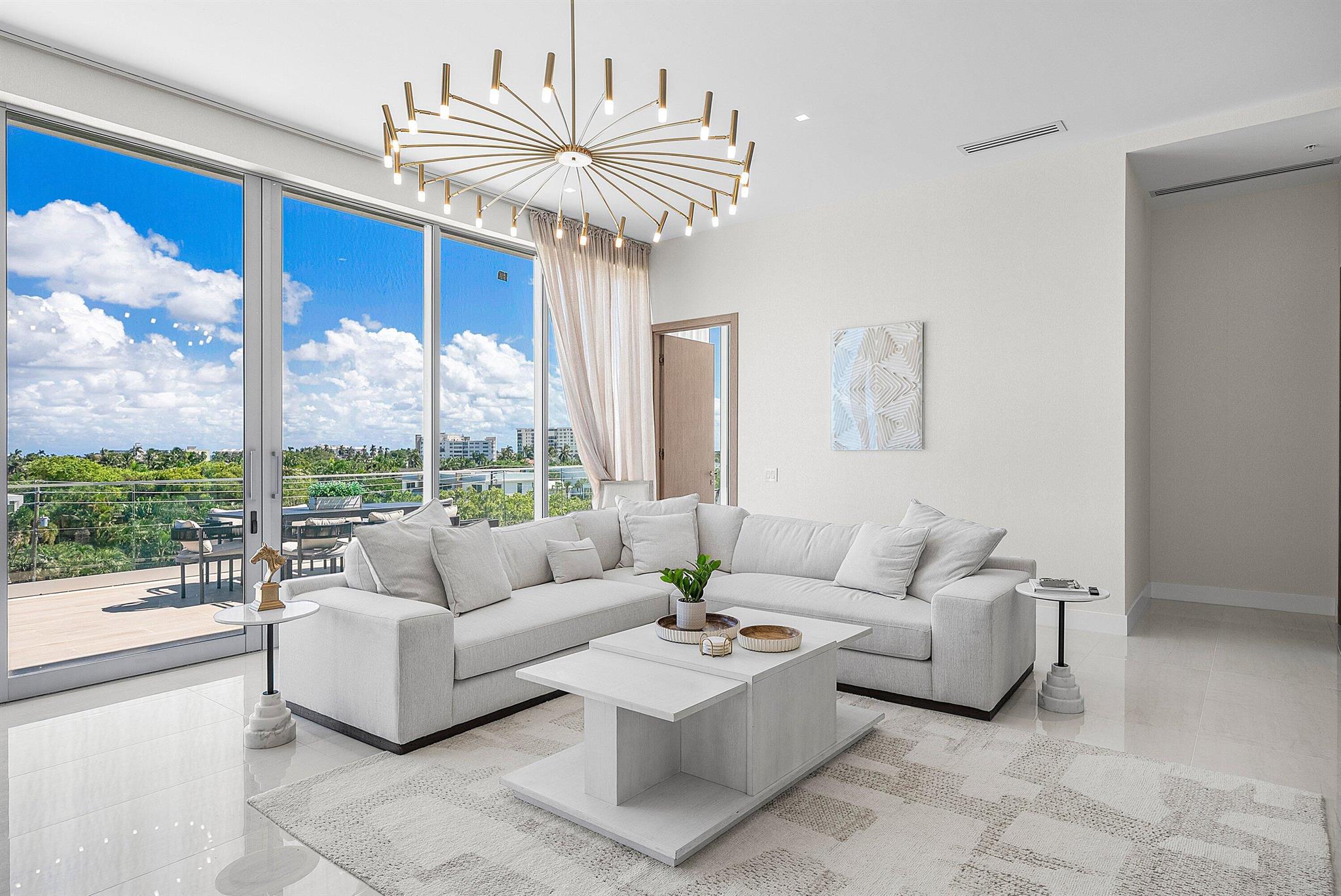 DELRAY TOWN OF - Residential