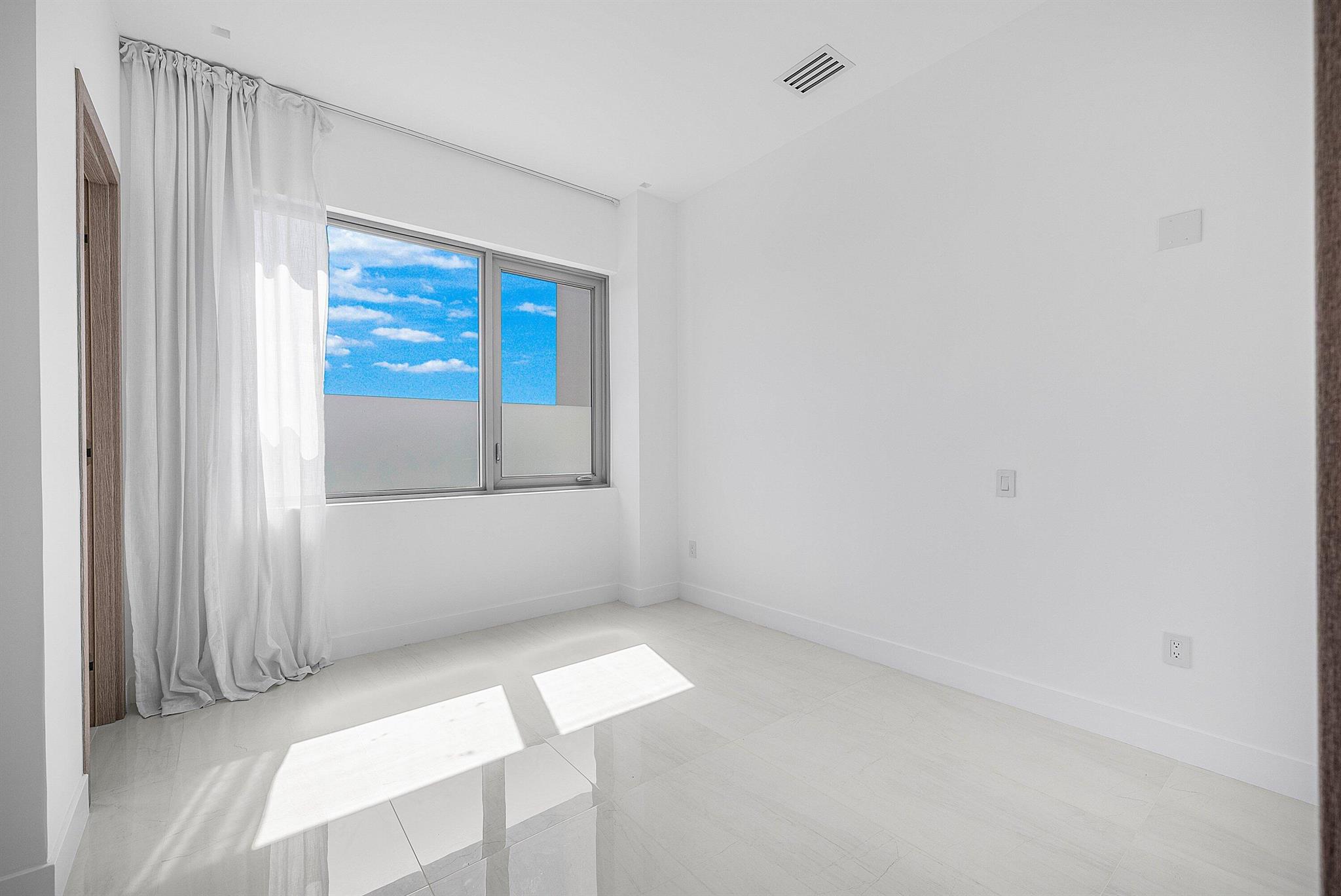 DELRAY TOWN OF - Residential