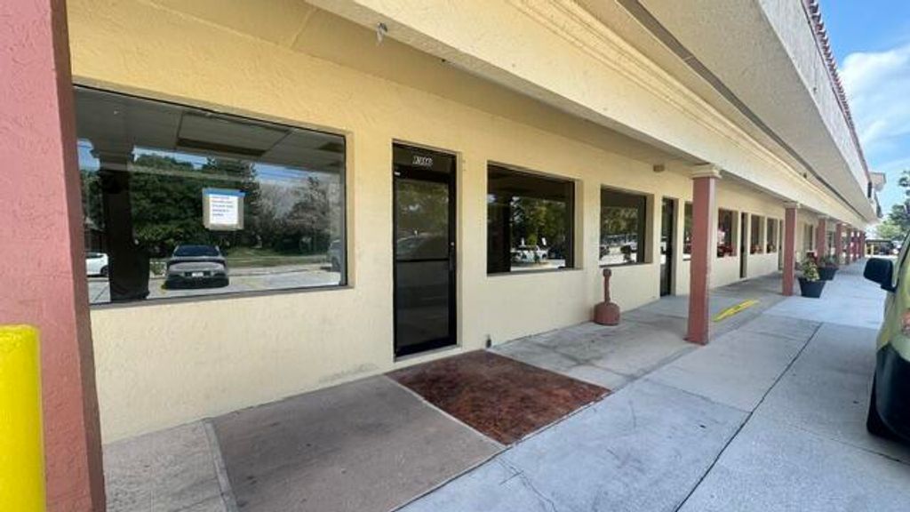 Photo of 1302 SW Bayshore Boulevard, Port Saint Lucie, FL 34983 (MLS # B26035693)