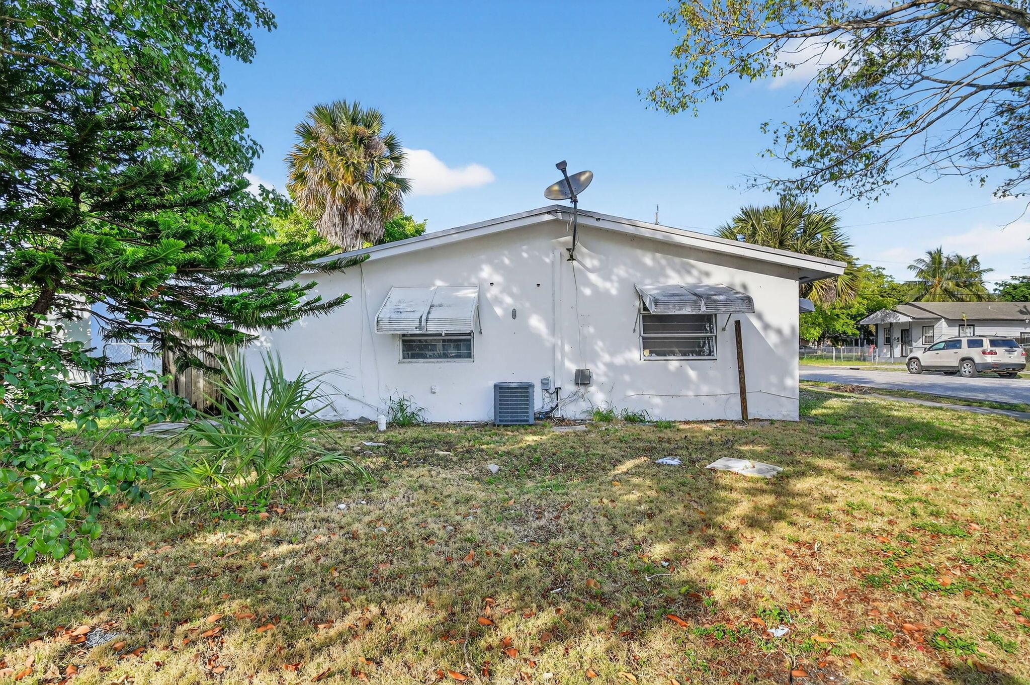 NORTH PALM BCH 4 - Residential Income