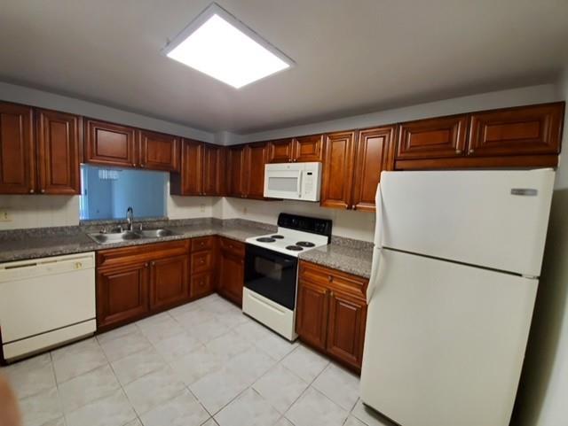 RAMBLEWOOD SOUTH - Residential Lease