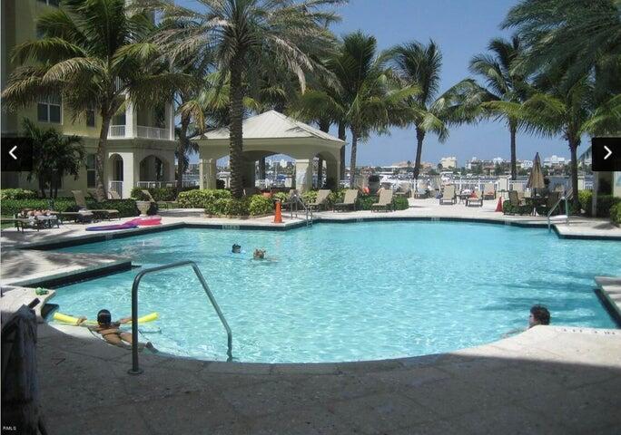 MOORINGS AT LANTANA CONDOMINIUM 2 - Residential