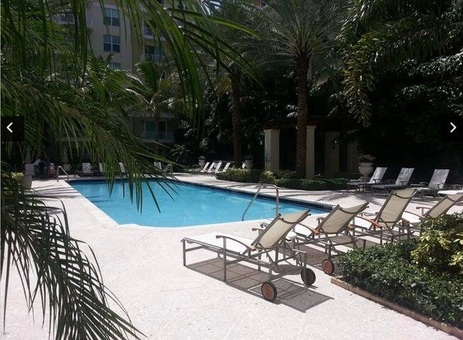 MOORINGS AT LANTANA CONDOMINIUM 2 - Residential