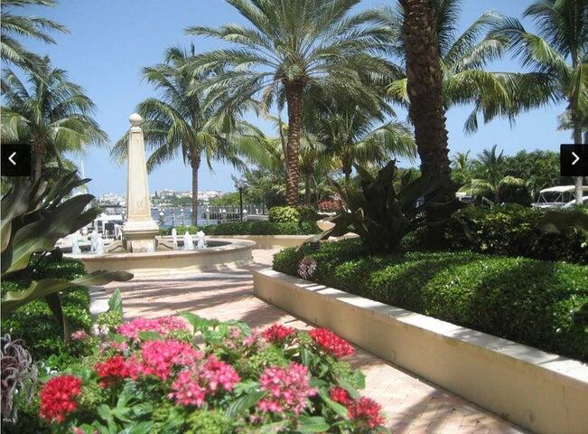 MOORINGS AT LANTANA CONDOMINIUM 2 - Residential