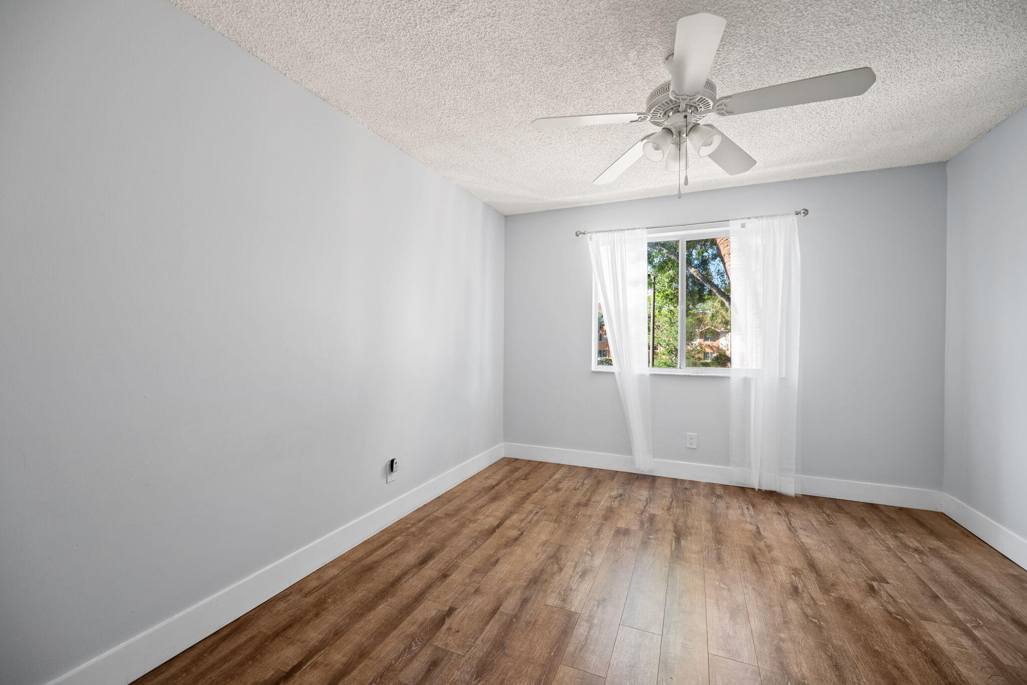 COLONNADES CONDO - Residential