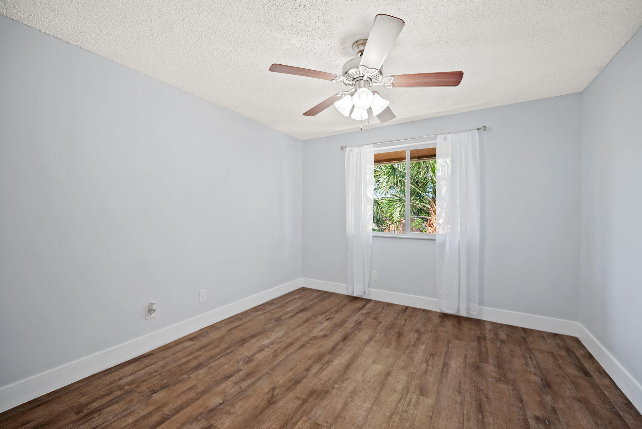 COLONNADES CONDO - Residential