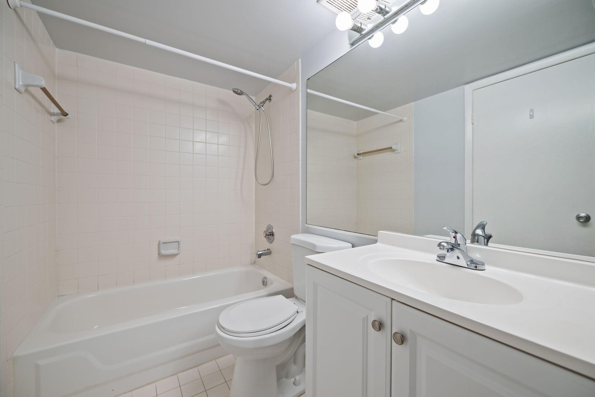 COLONNADES CONDO - Residential