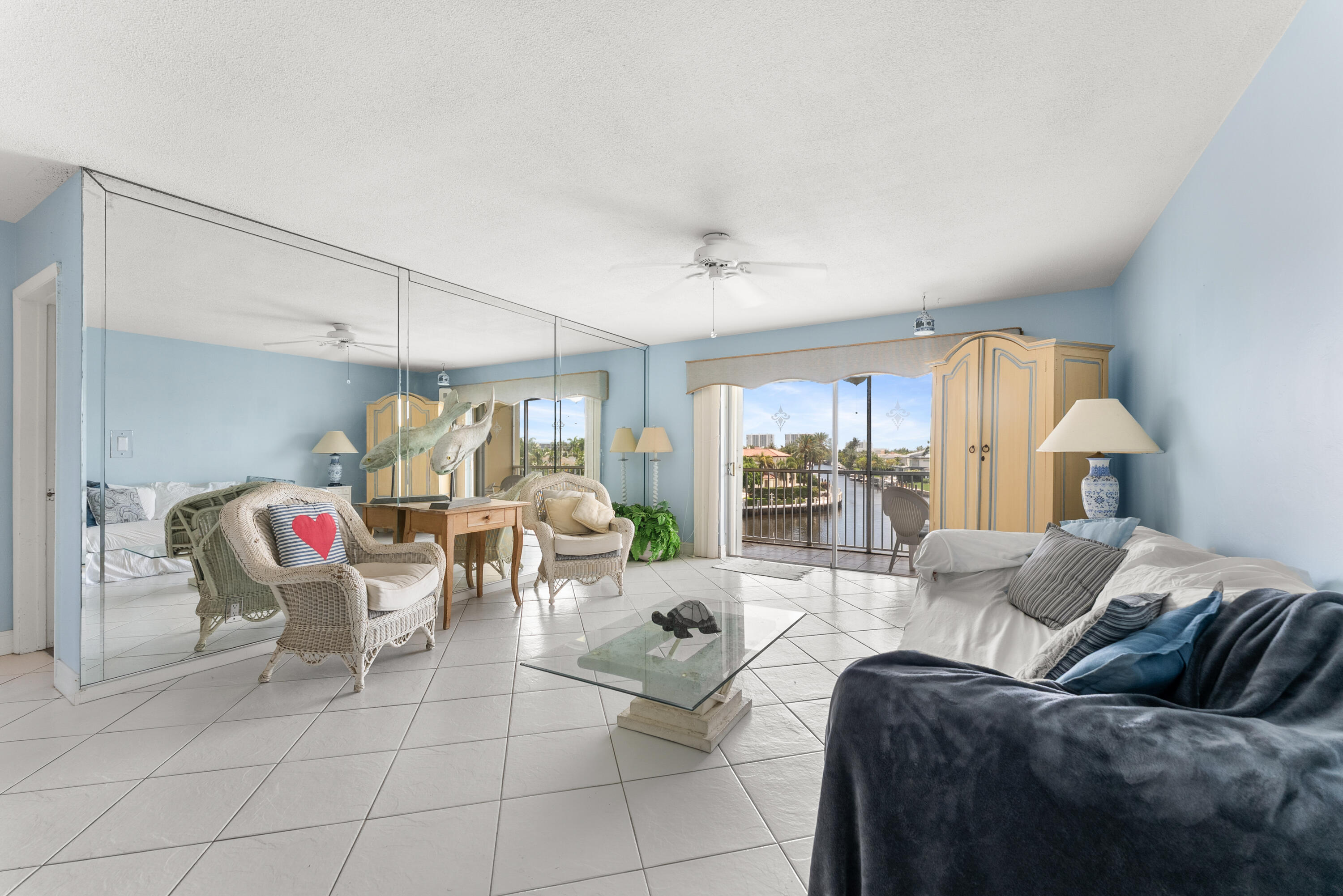 RIVER HOUSE TERRACE CONDO - Residential