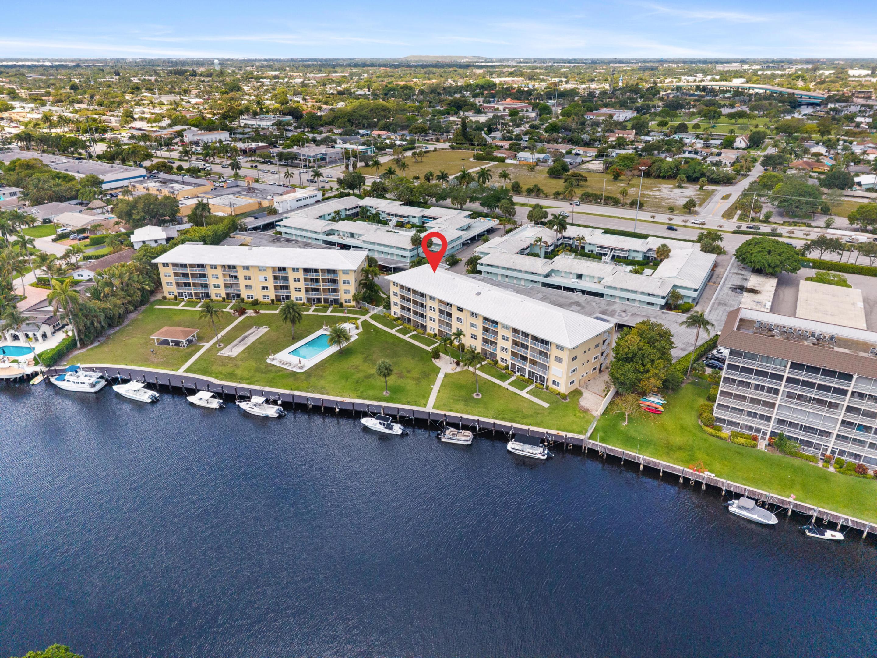 RIVER HOUSE TERRACE CONDO - Residential
