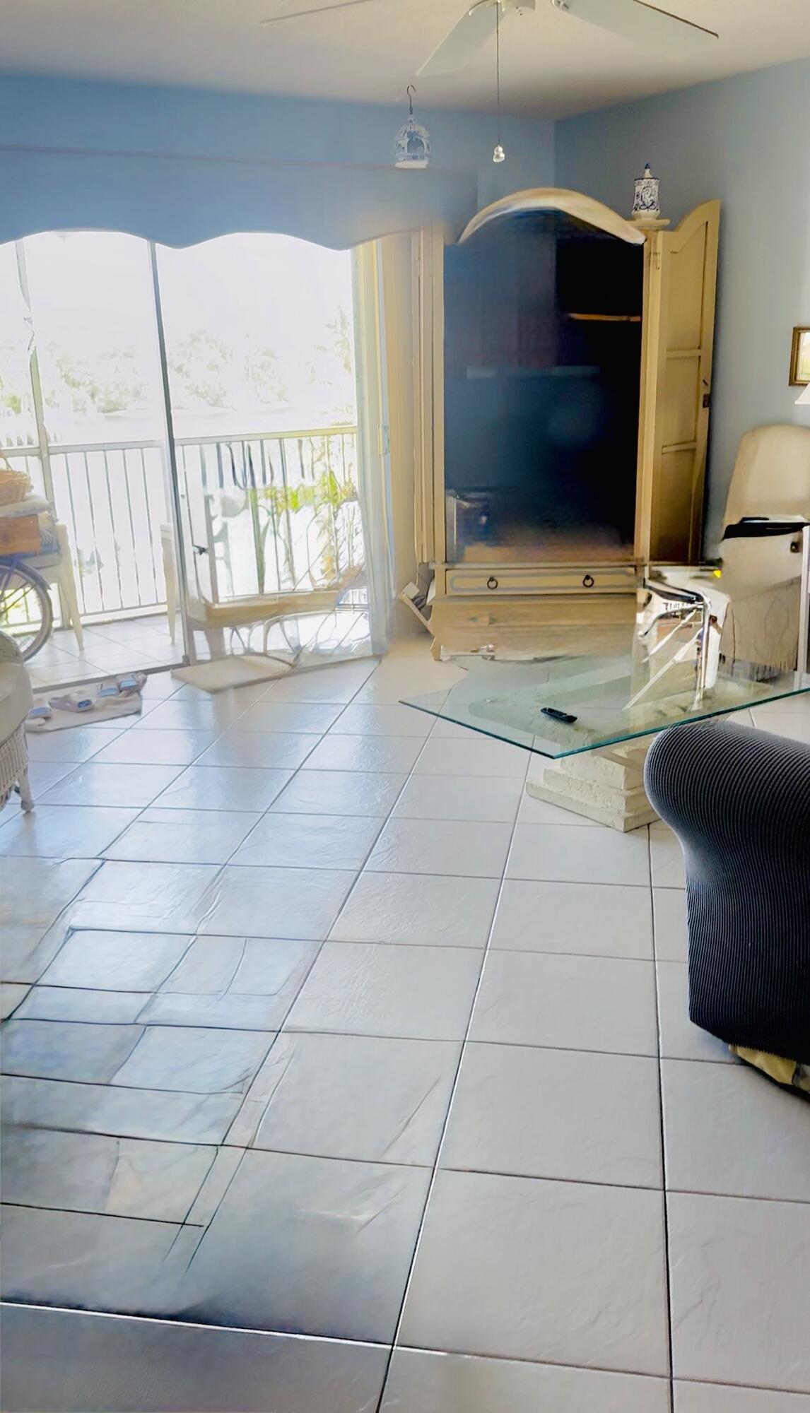 RIVER HOUSE TERRACE CONDO - Residential