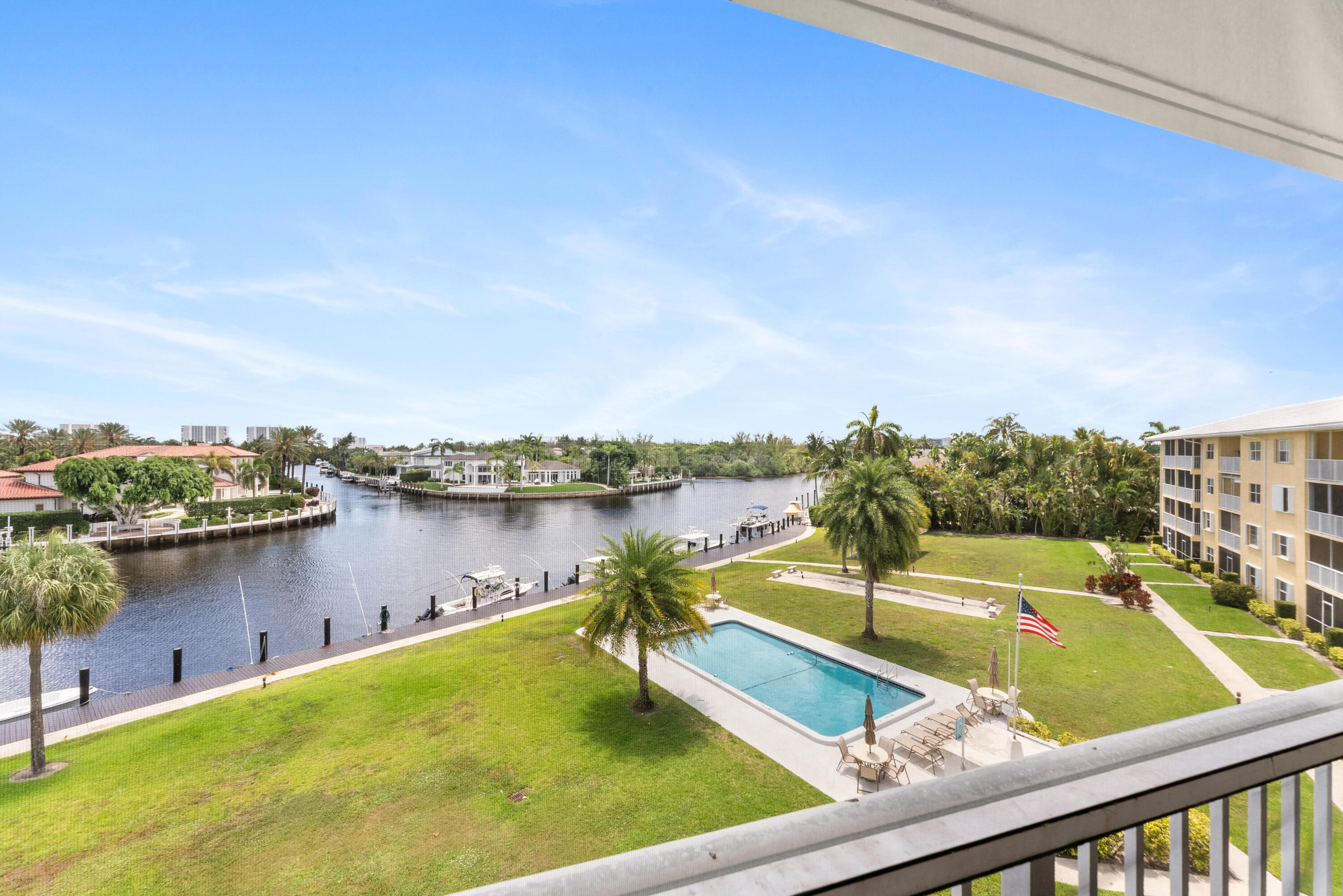 RIVER HOUSE TERRACE CONDO - Residential