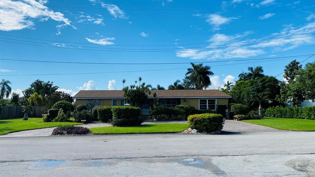 Photo of 2638 Carambola Road, West Palm Beach, FL 33406 (MLS # R10751559)
