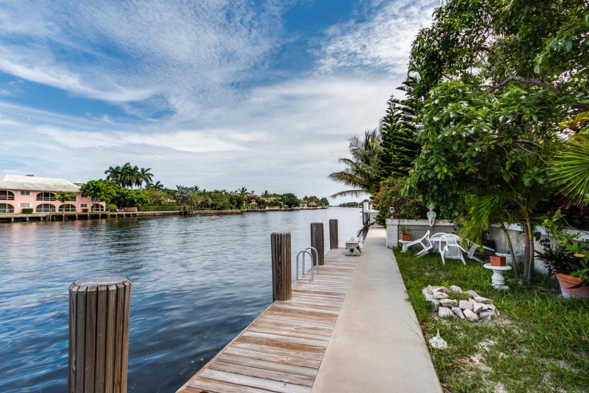 ROYAL PALM YACHT & COUNTRY CLUB - Residential