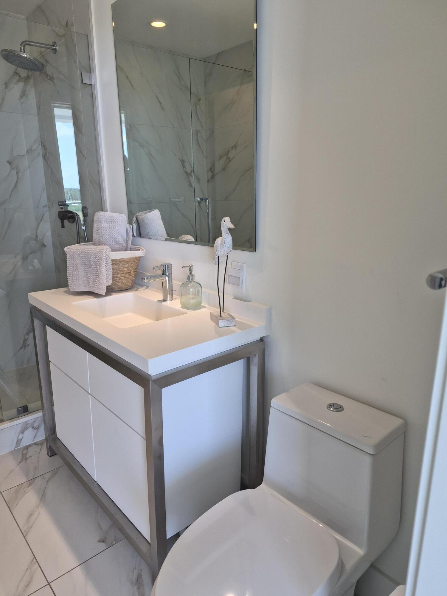 METROPICA - Residential
