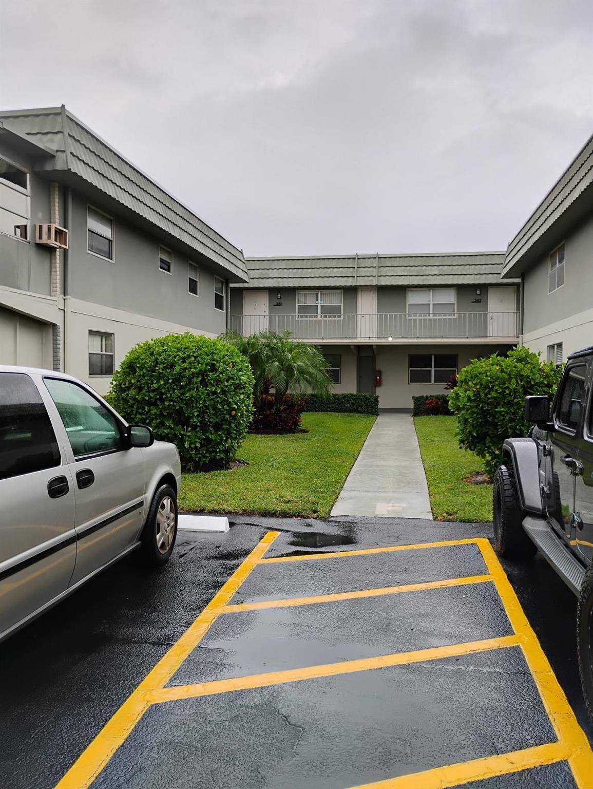 KINGS POINT FLANDERS A TH - Residential