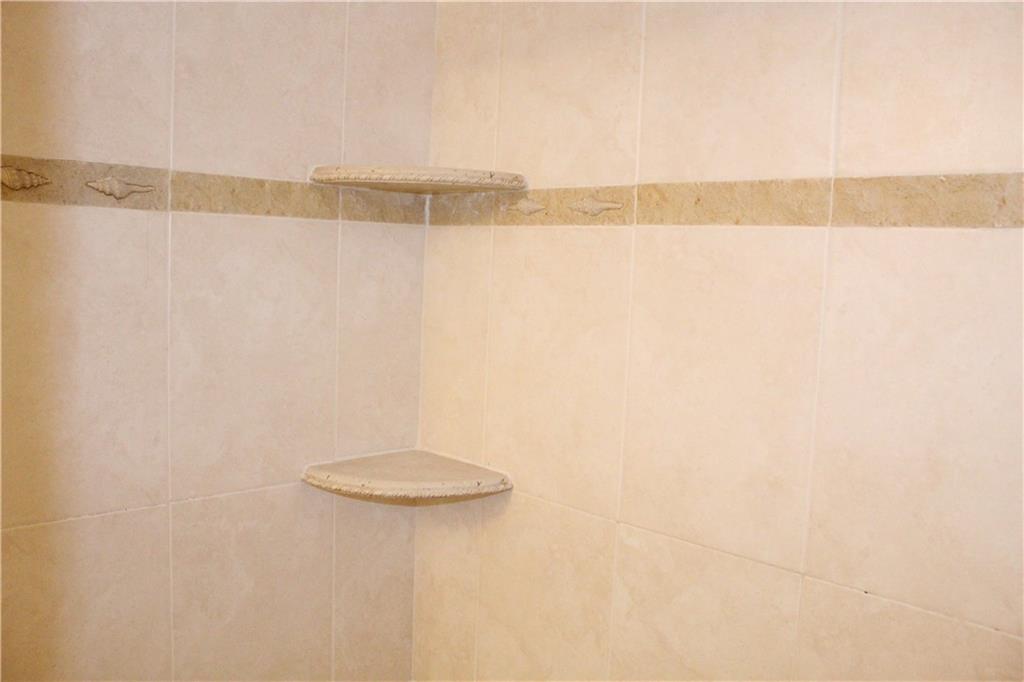 MANSON CONDO - Residential