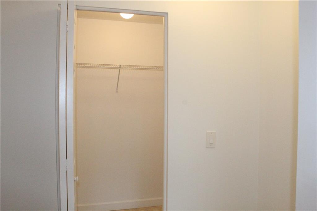 MANSON CONDO - Residential