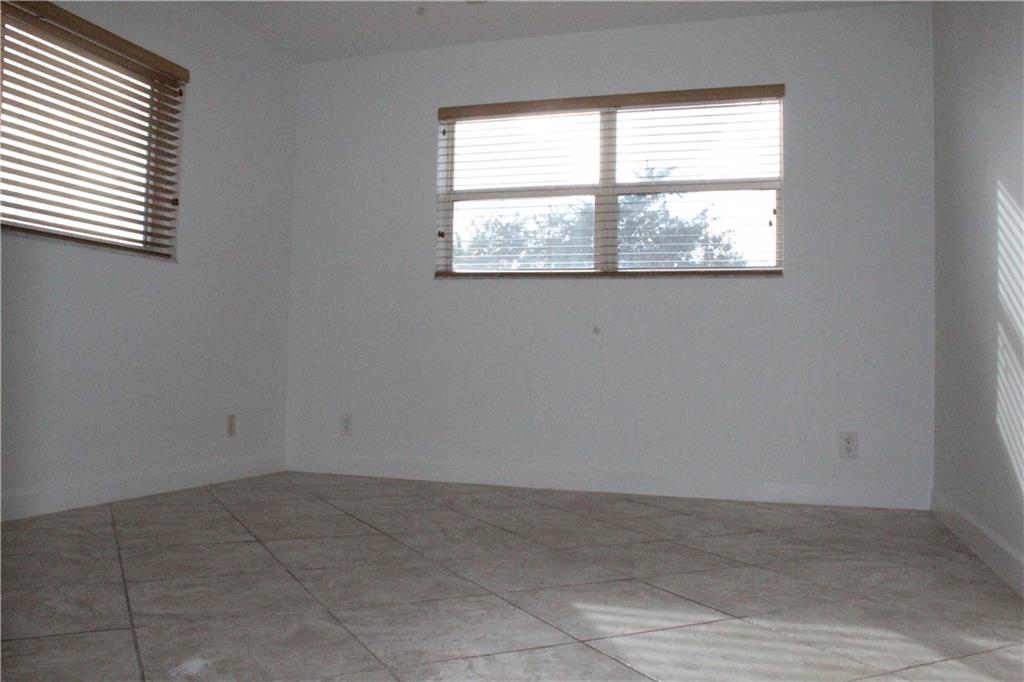 MANSON CONDO - Residential