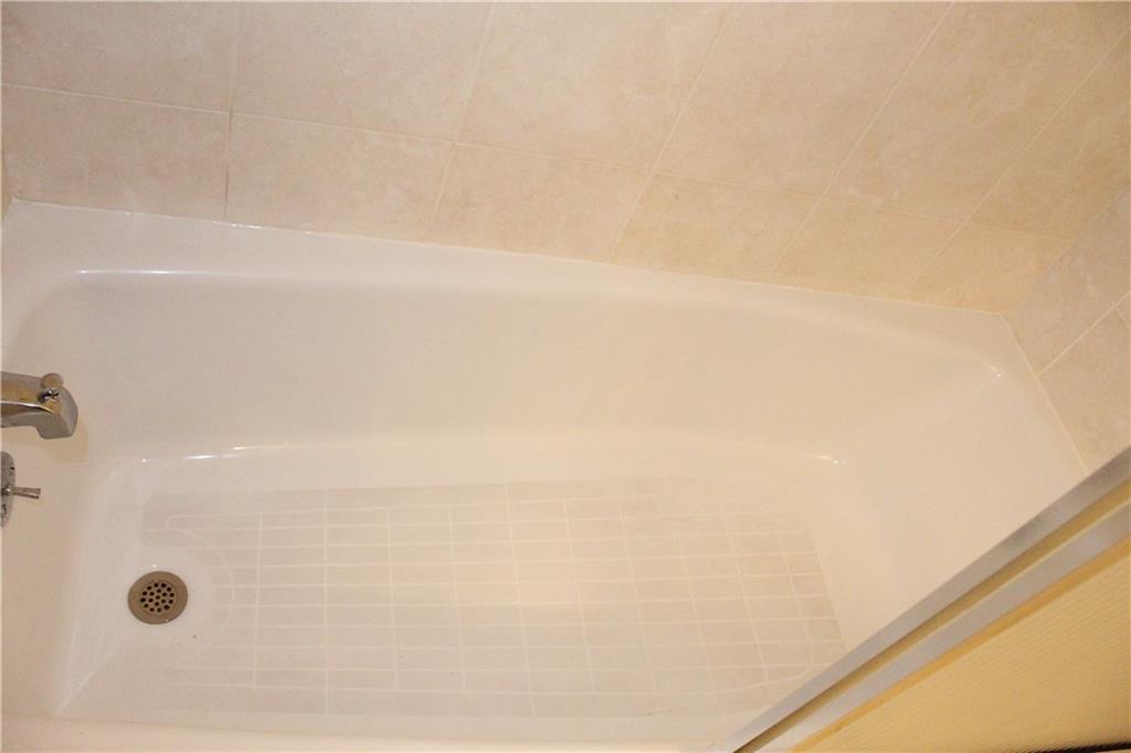 MANSON CONDO - Residential