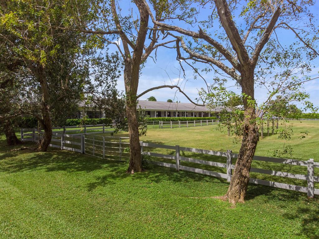 SOUTHFIELDS WELLINGTON CO - Residential