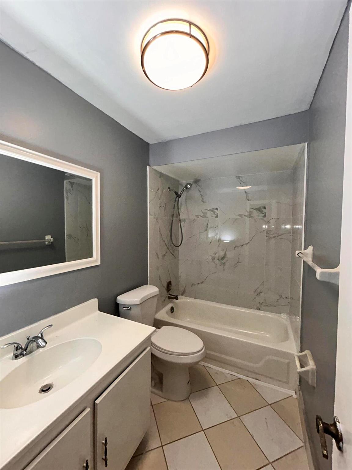 FRENCH QUARTER 3 - Residential Lease