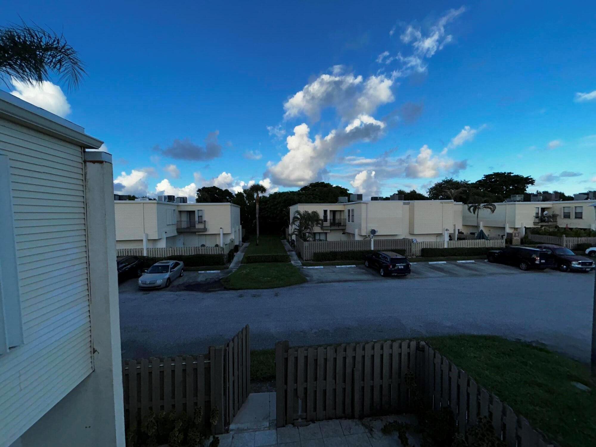 FRENCH QUARTER 3 - Residential Lease