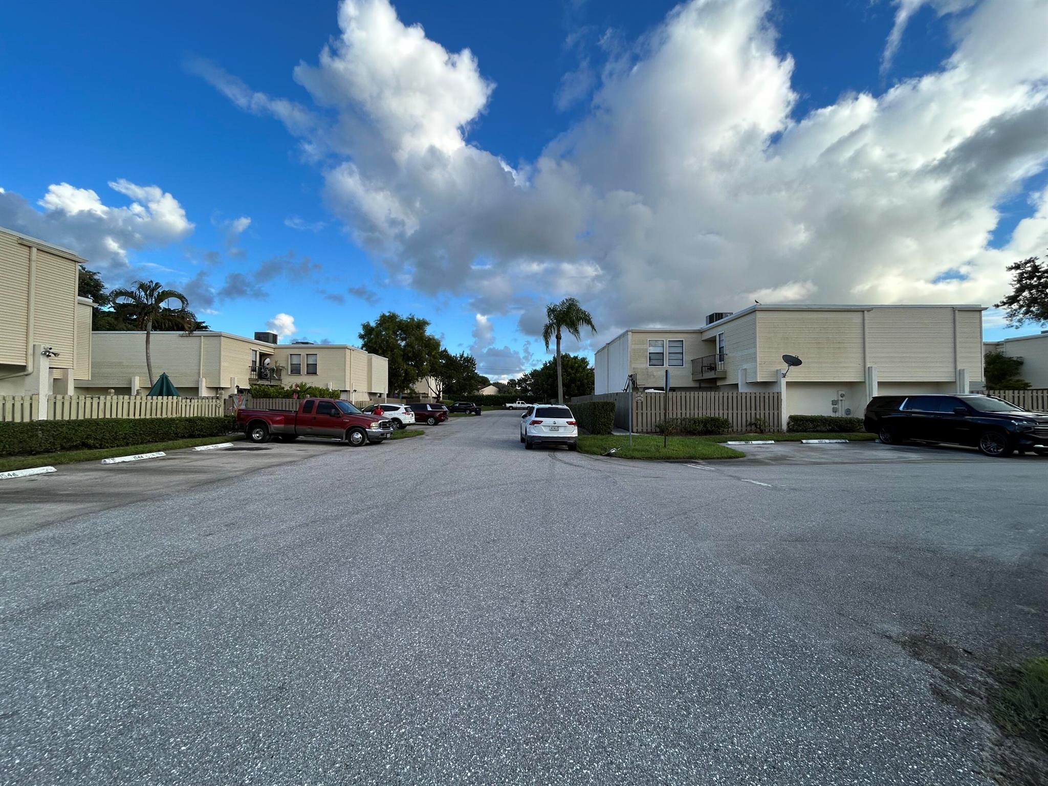 FRENCH QUARTER 3 - Residential Lease