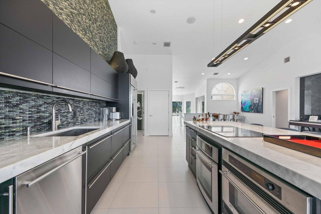 Photo of 382 Spyglass Way, Jupiter, FL 33477 (MLS # R11066007)