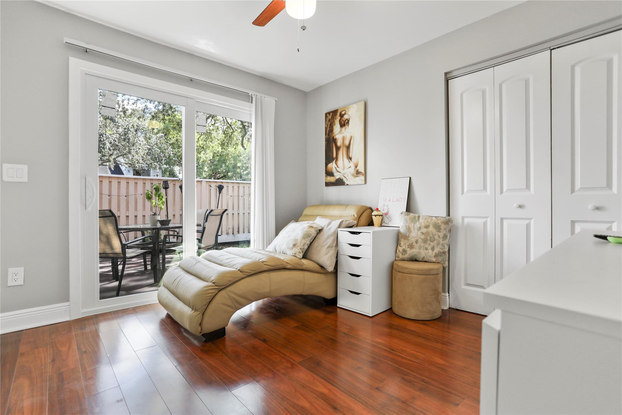 Players Place Townhomes - Residential