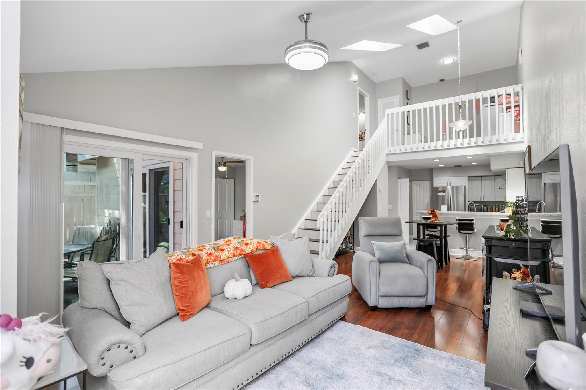 Players Place Townhomes - Residential