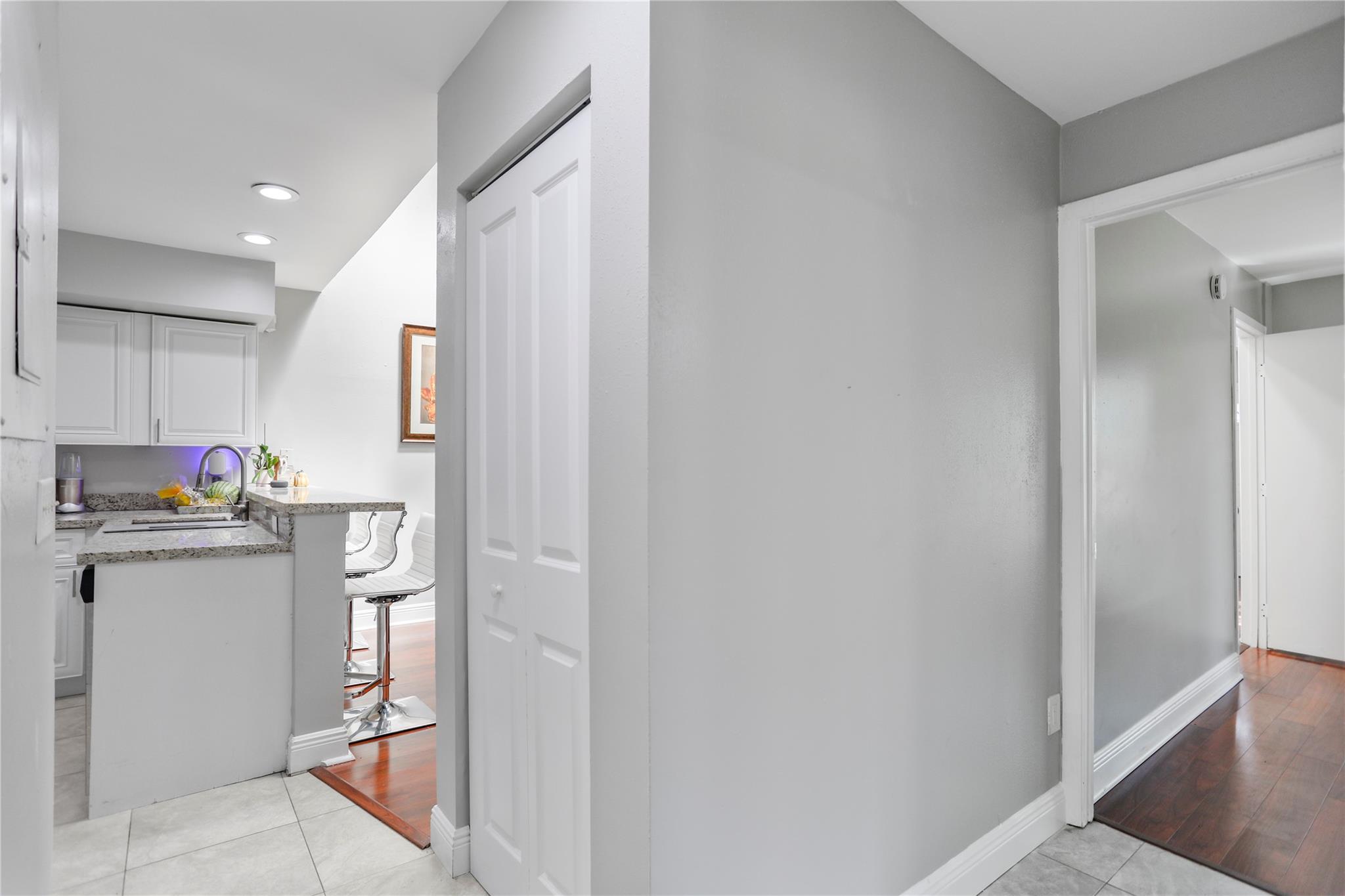 Players Place Townhomes - Residential