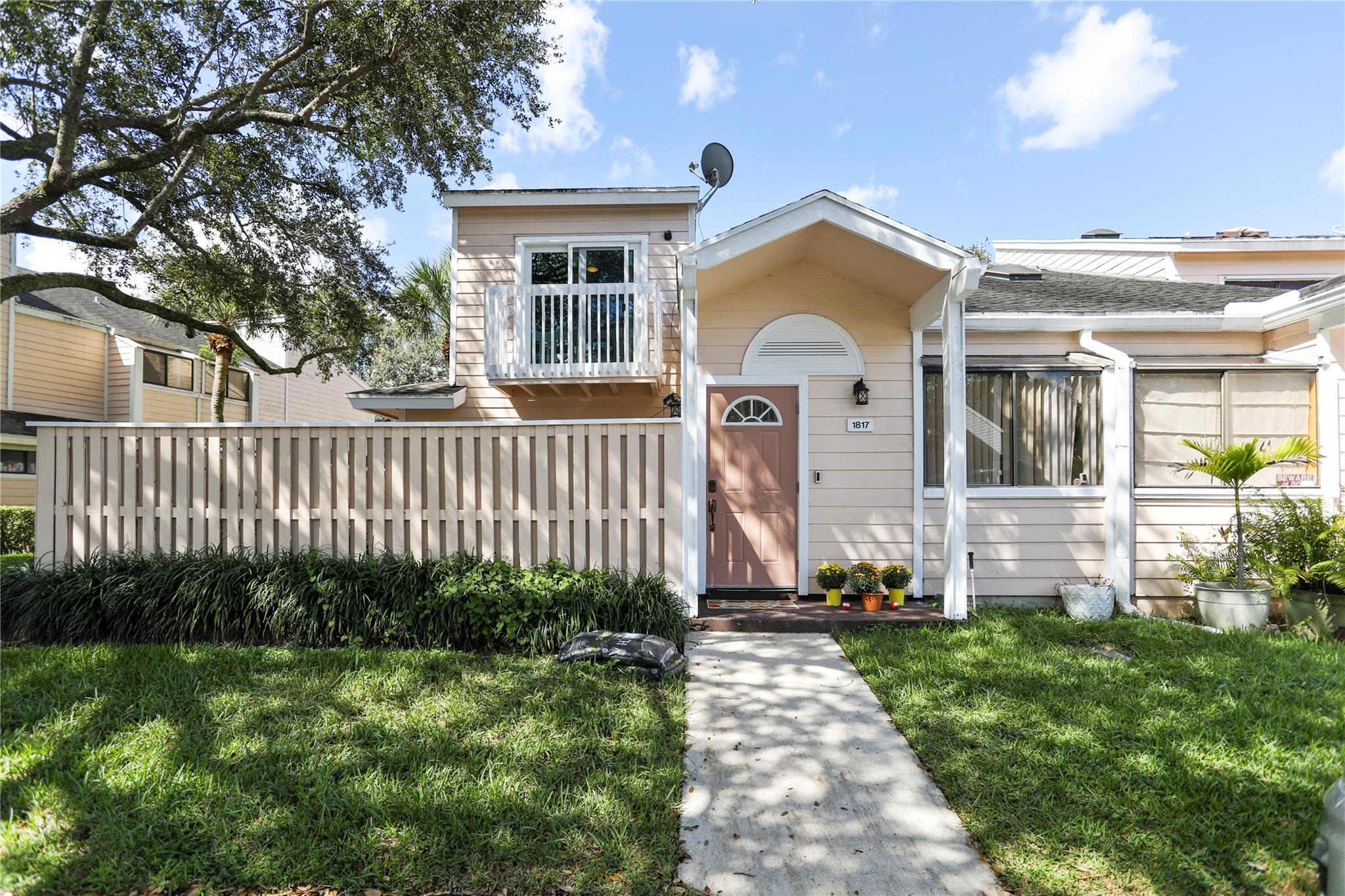 Players Place Townhomes - Residential