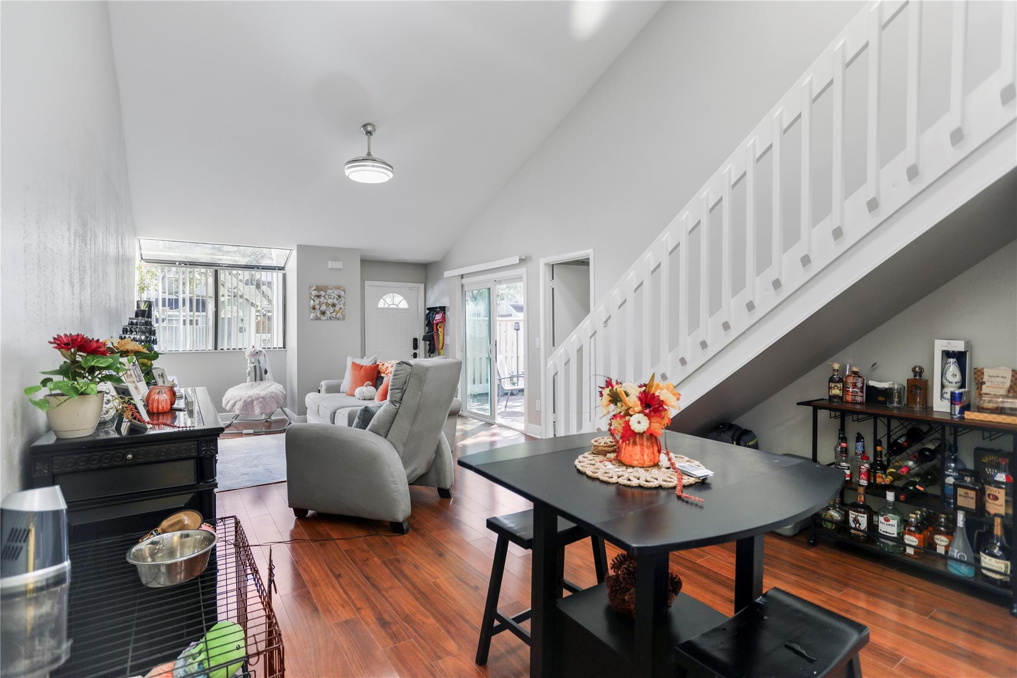 Players Place Townhomes - Residential