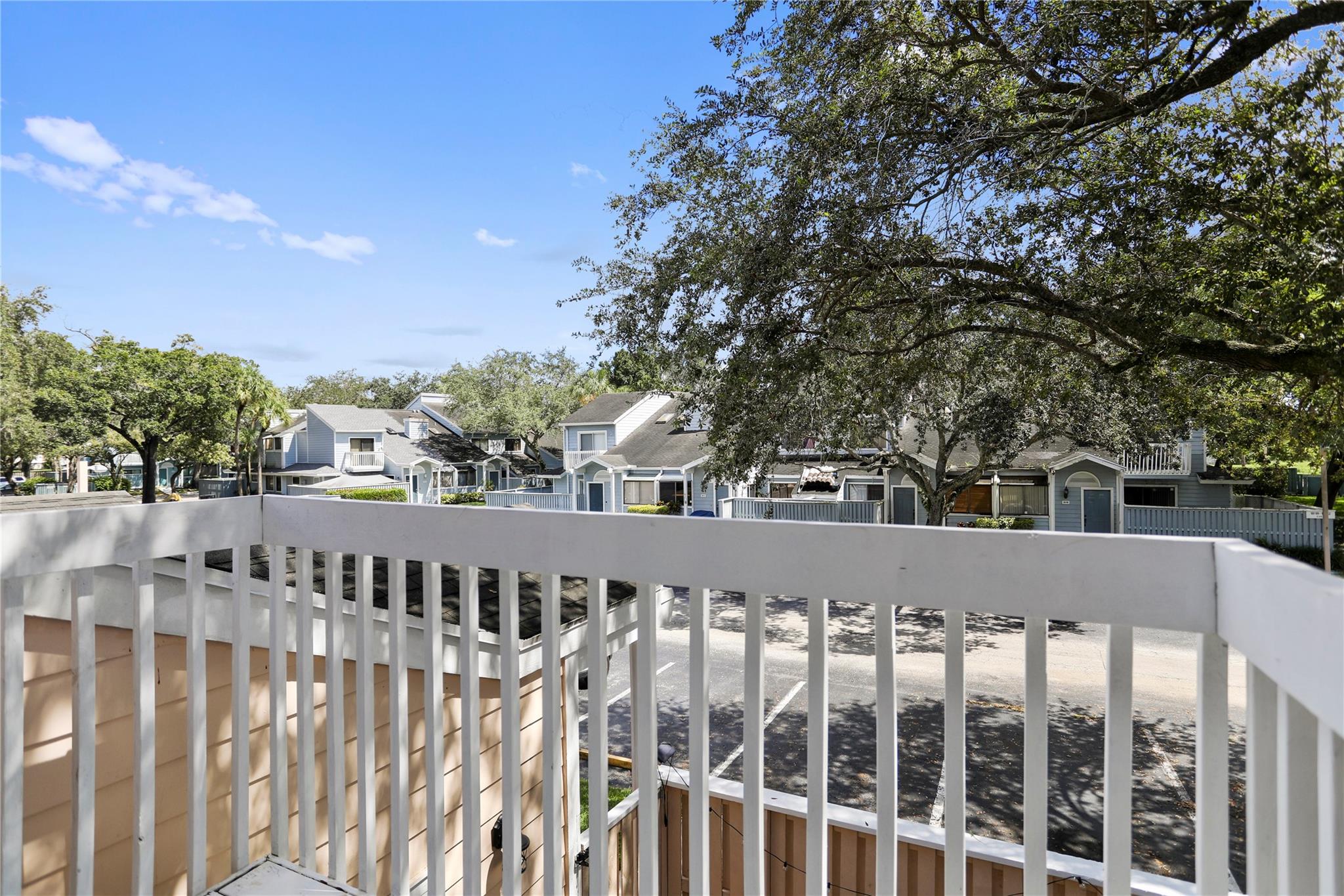 Players Place Townhomes - Residential