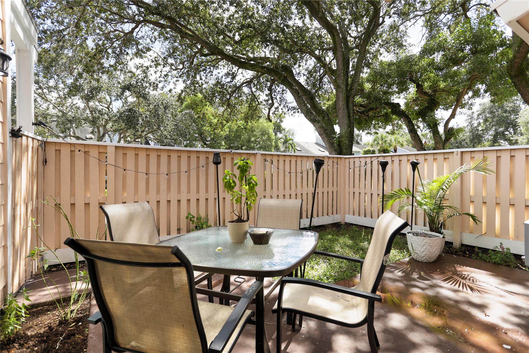 Players Place Townhomes - Residential
