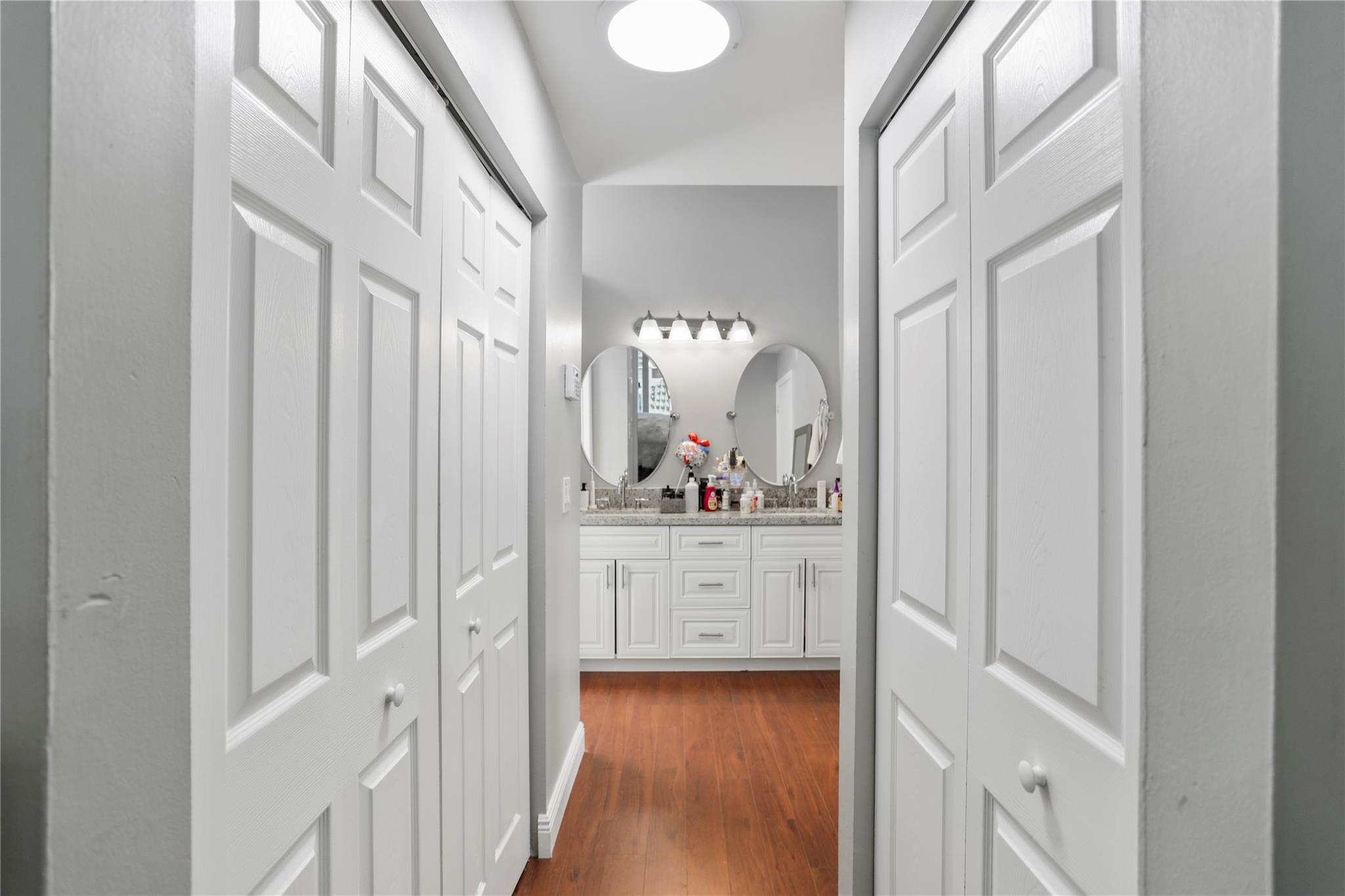 Players Place Townhomes - Residential