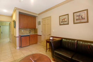 PALM BEACH POINT EAST - Residential