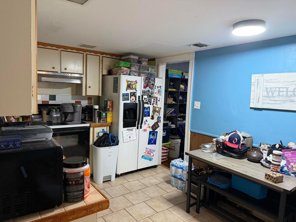 Photo of 827 N A Street E, Lake Worth Beach, FL 33460 (MLS # B26021569)