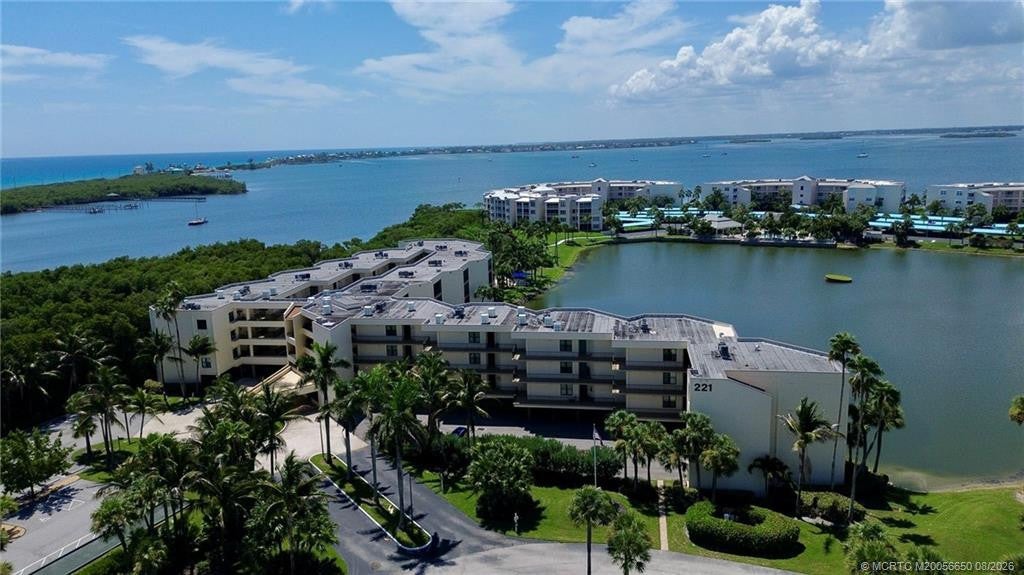 Photo of 221 NE Plantation Road #211, Stuart, FL 34996 (MLS # M20056650)