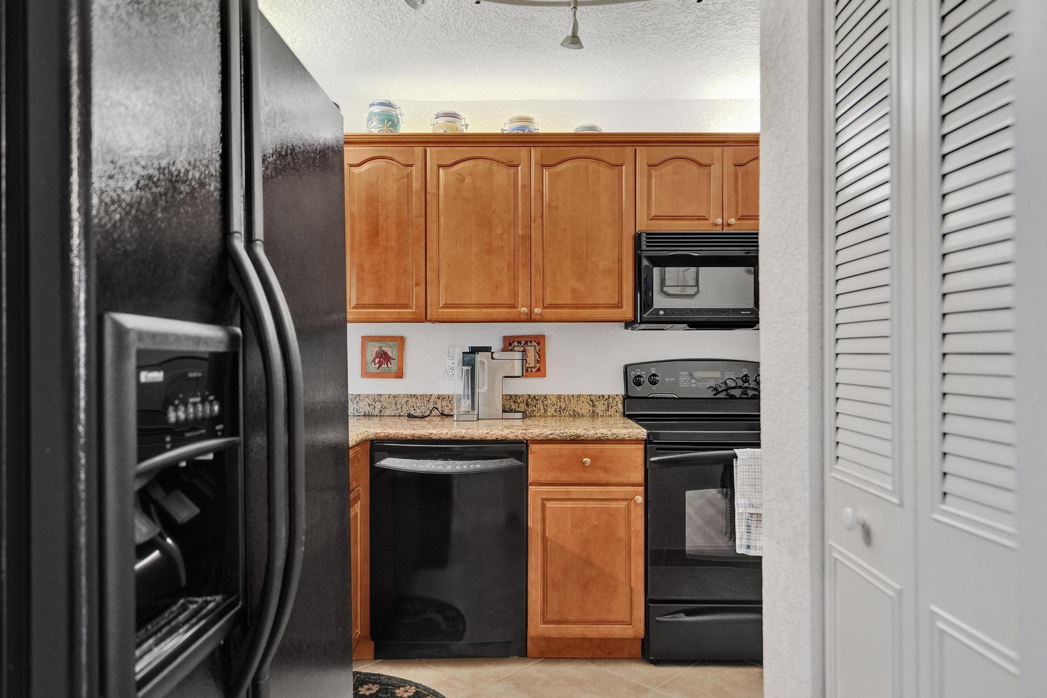 9340 Lagoon Pl 309