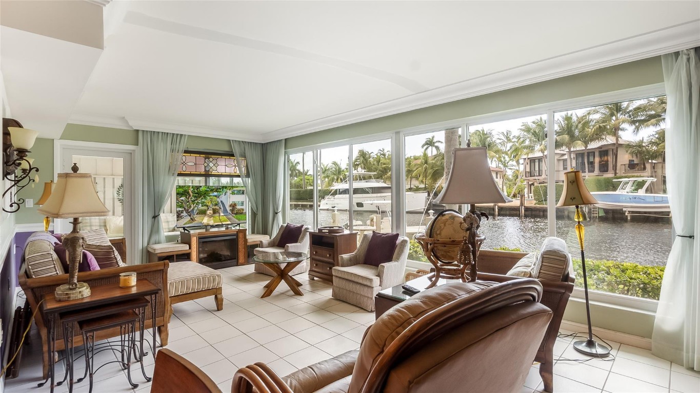 180 Isle Of Venice Drive 127