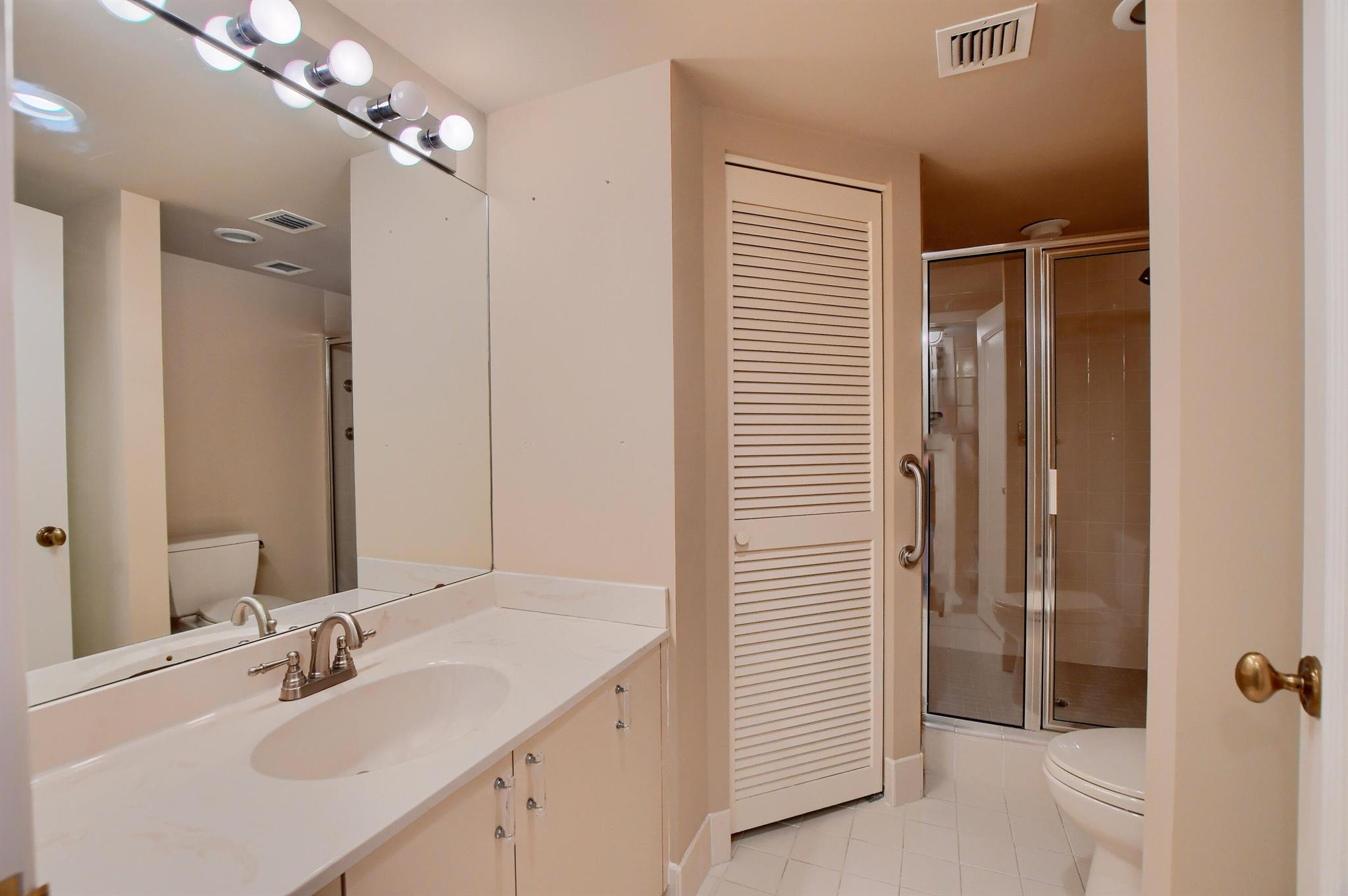 MIZNER COURT CONDO - Residential