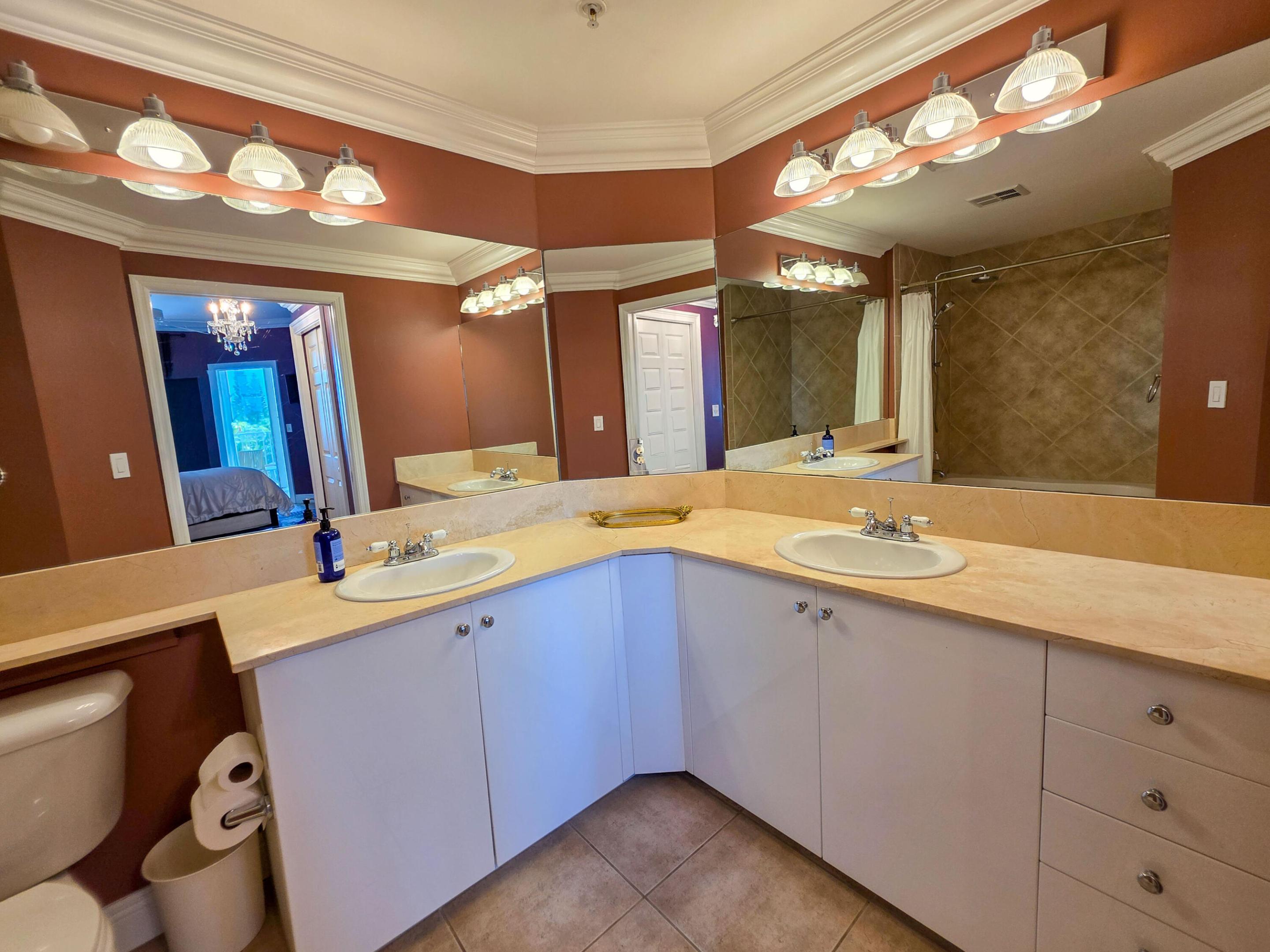 MOORINGS AT LANTANA CONDO 3 - Residential Lease